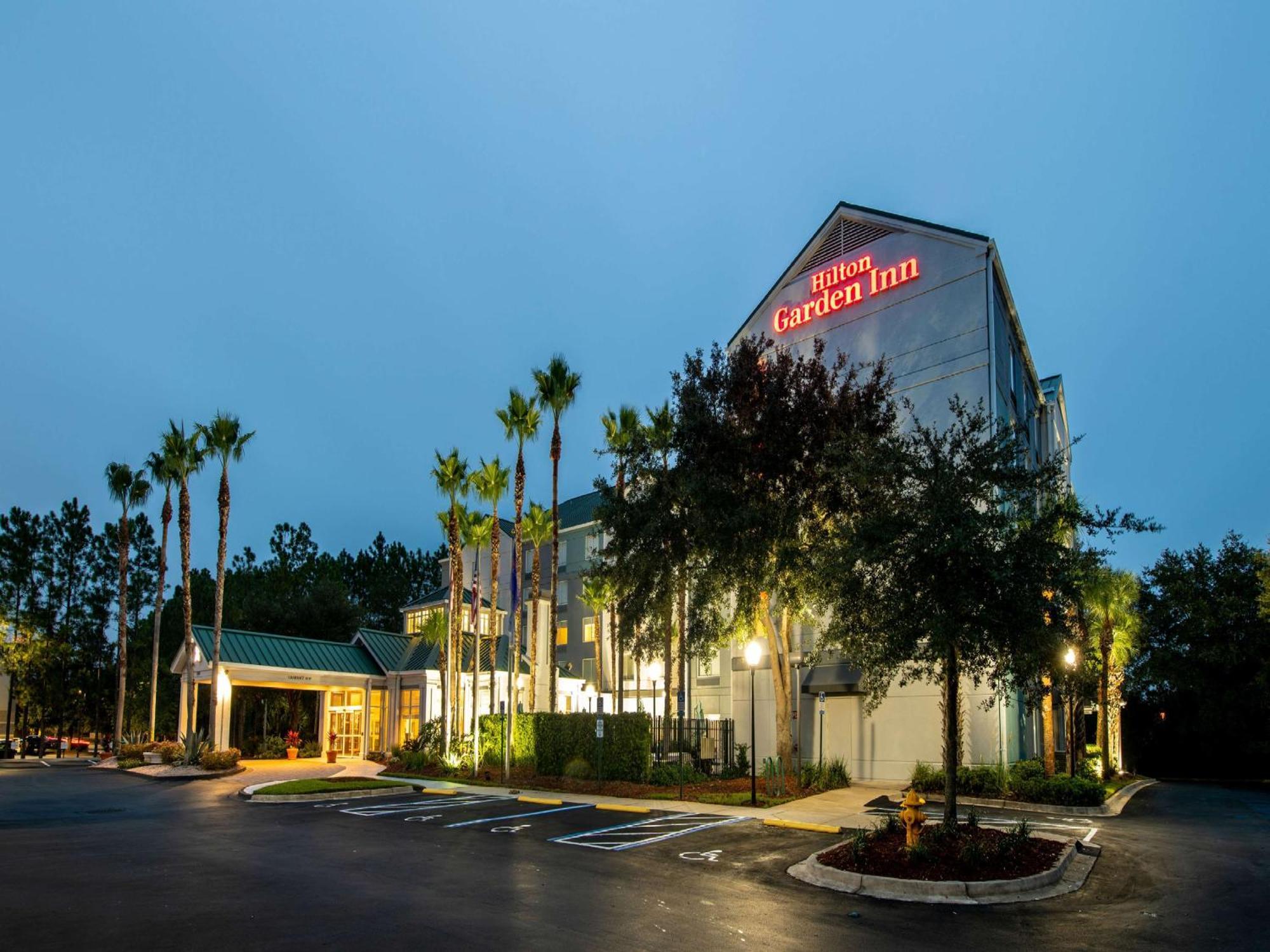 Hilton Garden Inn Jacksonville Jtb/Deerwood Park Bagian luar foto