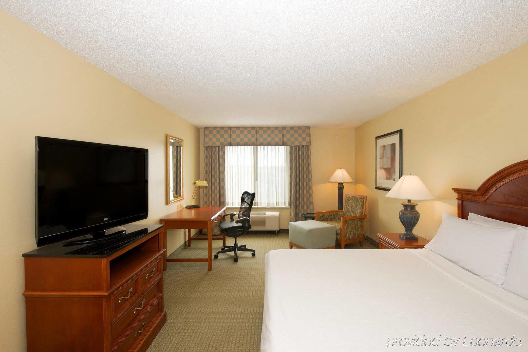 Hilton Garden Inn Jacksonville Jtb/Deerwood Park Bagian luar foto